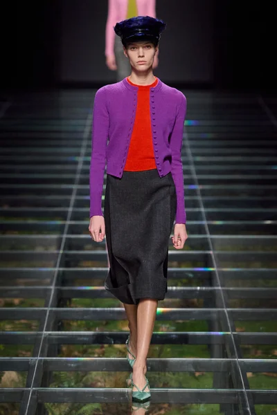 Look 34